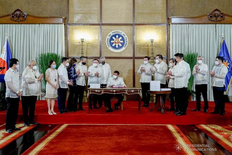 Philippines Imposes Total Ban on Worker Deployments to Iraq Suddenly