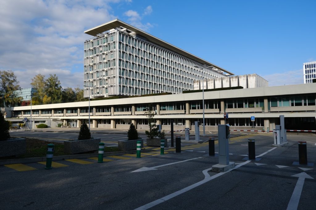 WHO Warns Asia as New SARS-Like Virus Emerges