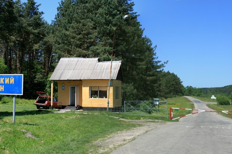 Russian Missiles Kill 35 At Western Ukraine Base