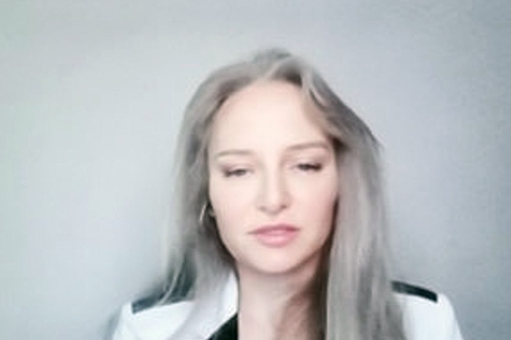 Sanctions Hit Putins Adult Daughters