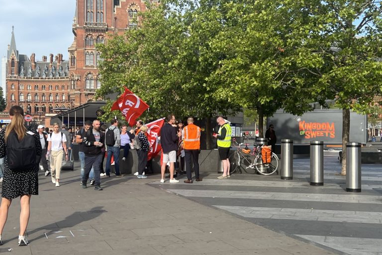 UK Labour Strikes Erupt Over Pay Amid Rising Inflation