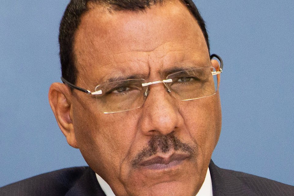 Niger Presidential Guard Detains President Bazoum