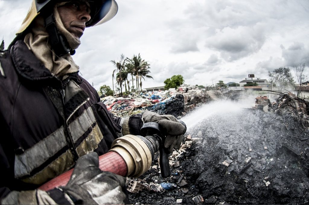 Brazil Apartment Collapse Kills 14, Six Still Missing in Recife