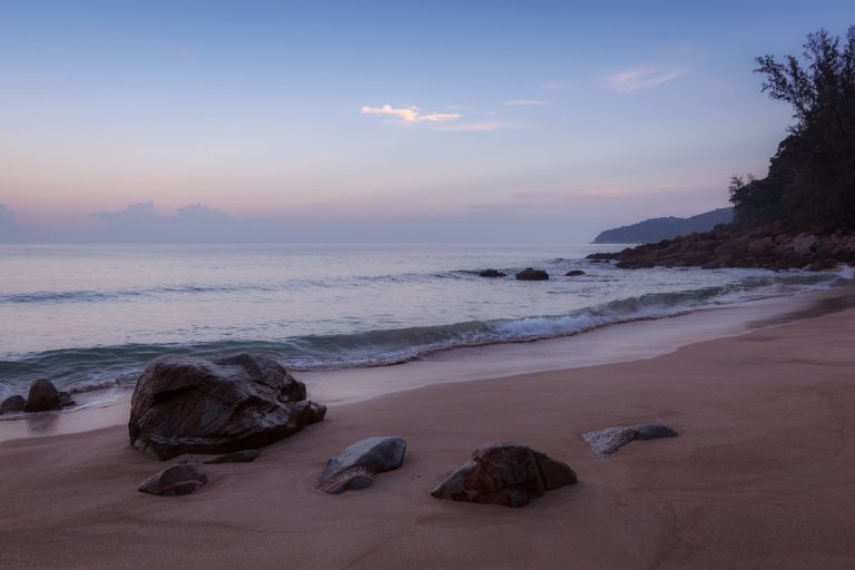 Russian Nationals Flock to Phuket Amid Global Geopolitical Uncertainty