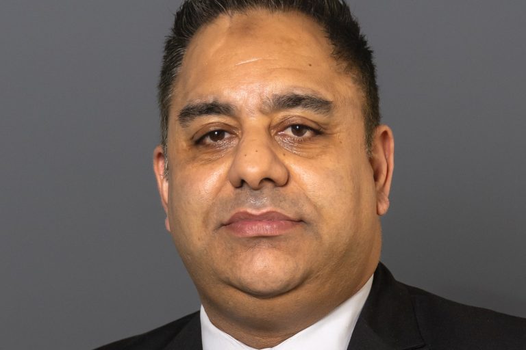 Labour Shadow Minister Resigns Over Party’s Gaza War Stance Suddenly