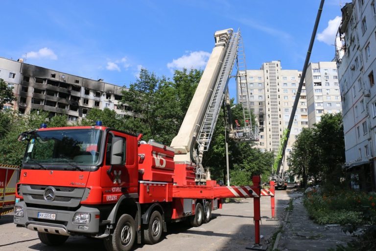 Russian Strike Wounds 26 in Kharkiv New Year’s Eve Barrage