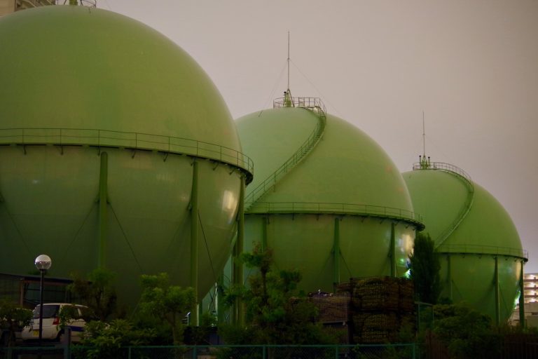 Russia Strikes Ukraine Main Gas Storage Site