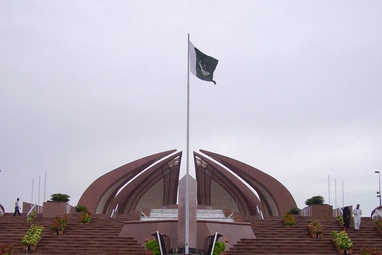 Bus Plunge Kills 28 in Pakistan’s Washuk District