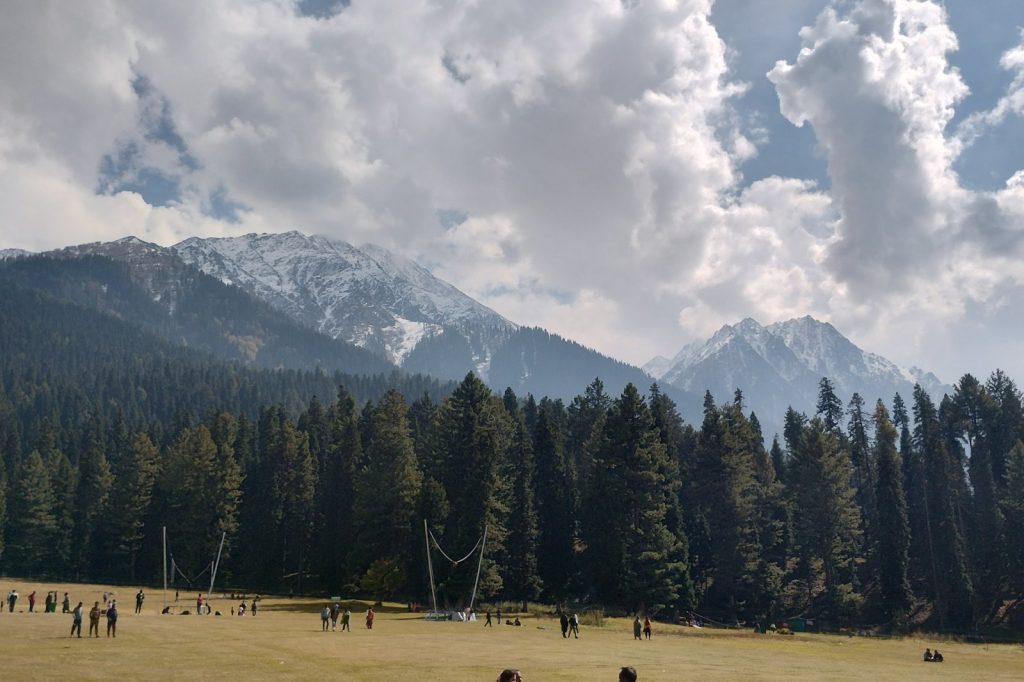 26 Killed in Kashmir Militant Attack on Tourists