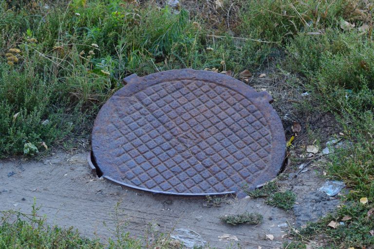 Four Men Die from Odorless Gas in Sewer Accident Tragedy
