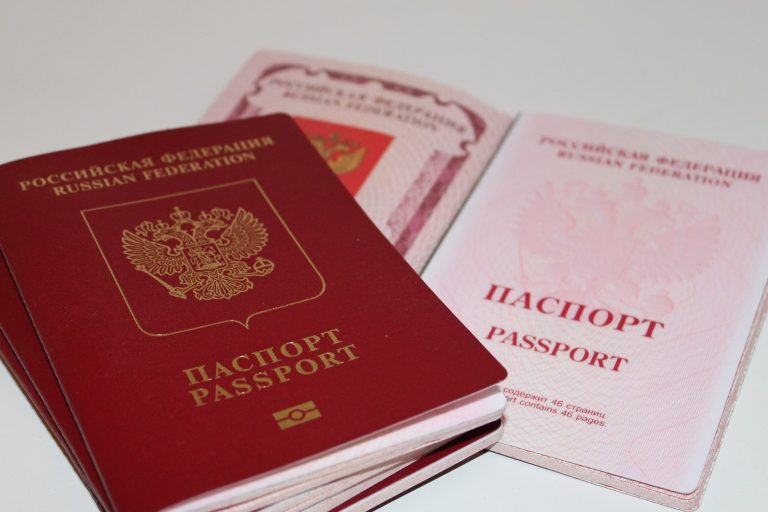 EU Ends Multiple-Entry Visas for Russian Citizens