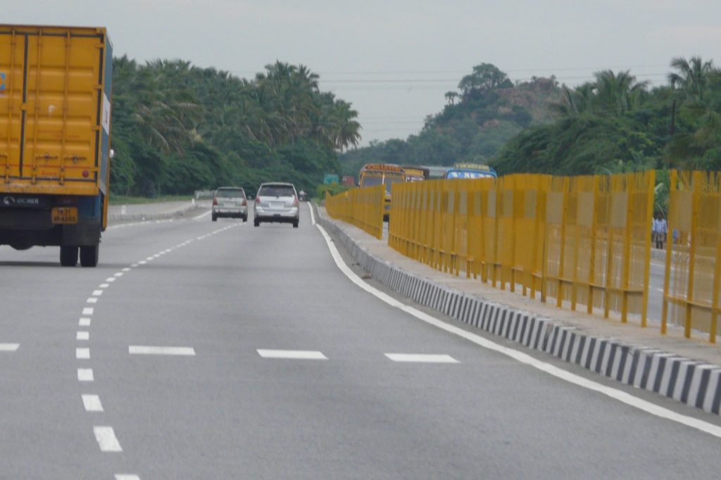 Five Die in Nelamangala Car-Bus Crash