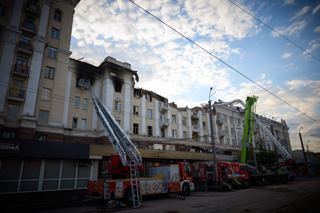 Russian Attack on Dnipro Kills Ten and Injures Nearly Fifty People