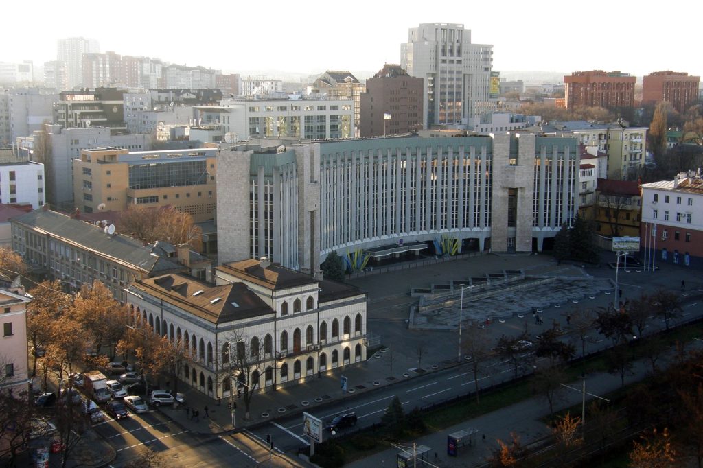 Russian Strike on Dnipro Using New Drone Forces Kills Ten, Wounds 49