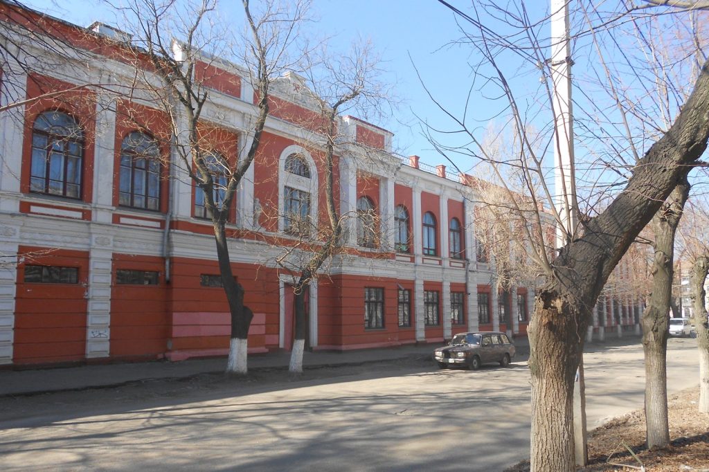 Russian Drone Strikes Ukrainian Market, Killing Five, Injuring Nineteen Others