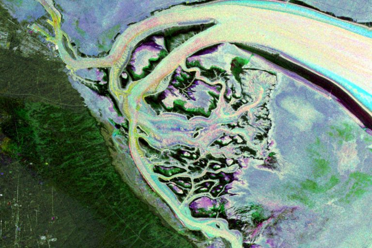 Drone Strike Targets US Satellite Ground Equipment on Bubiyan Island