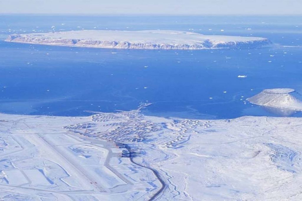 US and Denmark Discuss Military Expansion in Greenland Region