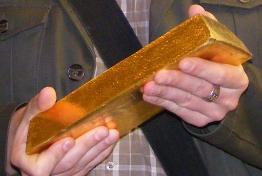 Gold prices surge to one-week high on US-Iran peace deal prospects Gold prices surge to one-week high on US-Iran peace deal prospects