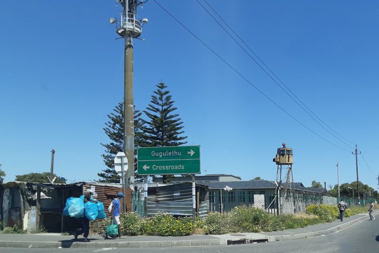 South Africa Ultimatum for Africans Raises Complex Question of ‘Home’