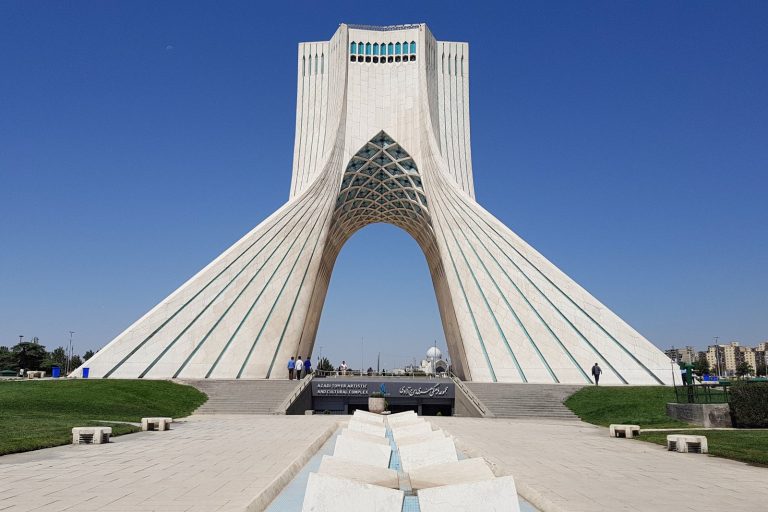 US-Iran Phased Peace Agreement: Sanctions Eased as Iran Complies