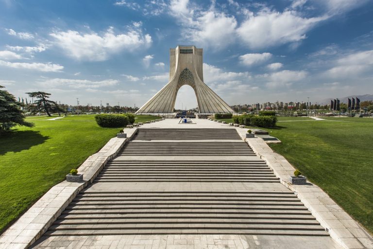 Analysis of Middle Eastern Rhetoric Highlights Difficulty in Assessing Threats