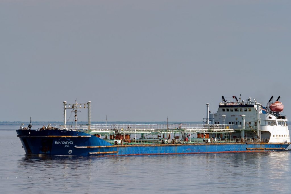 Ukrainian Drones Set Oil Tankers Ablaze in Kerch Strait Attack