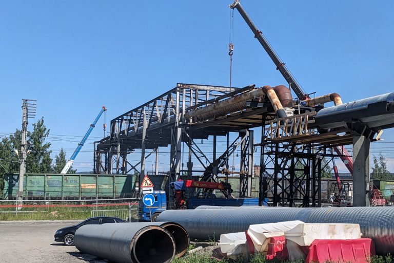Ukrainian Strikes Cut Russian Oil Exports, Disrupt Military Logistics