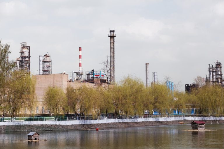 Ukrainian Drone Strikes Knock Out One-Third of Russian Refining Capacity