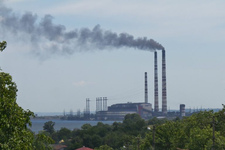 Russian Strikes Cripple Ukraine’s Power Grid Amid Shifting War