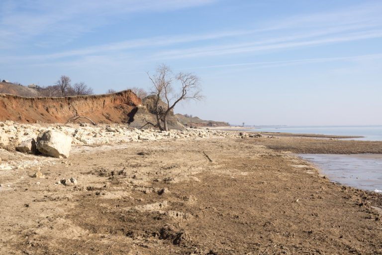 Russia Accuses Ukraine of Terrorism in Sea of Azov as Kyiv Opens New Front
