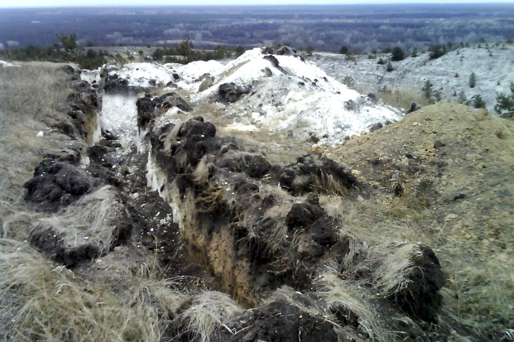 Frozen Stalemate to Escalation: Four War Scenarios to 2025