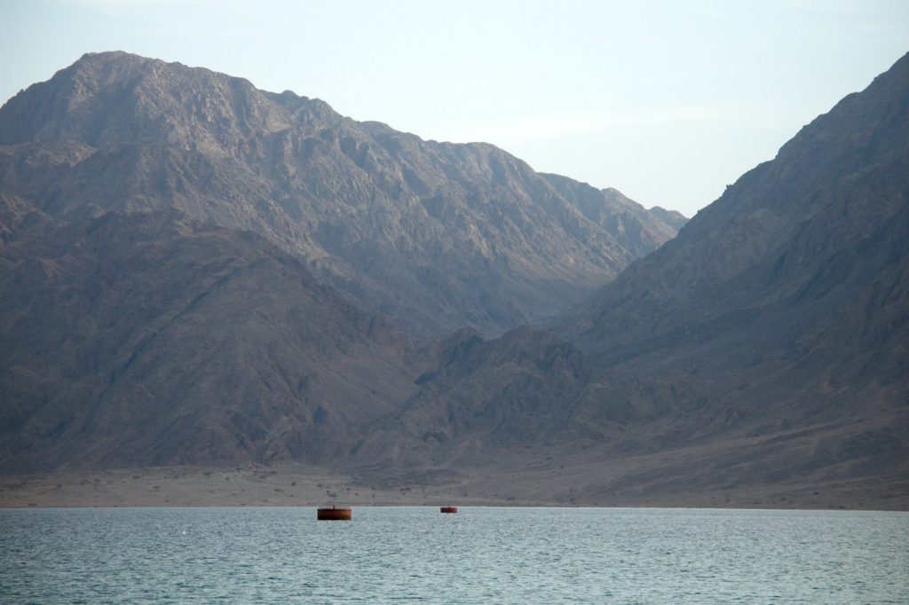 China Seeks To Broker Halt To Houthi Attacks On Red Sea Shipping