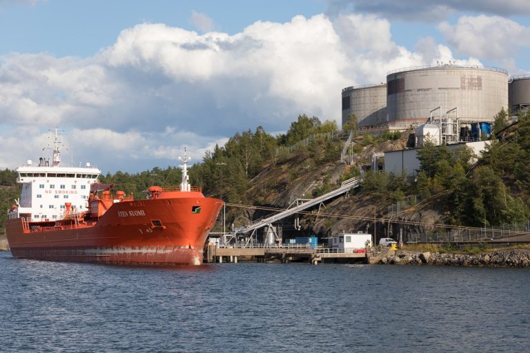 U.S. and EU Impose Sanctions on Russia’s Shadow Fleet
