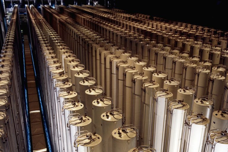 Iran’s Nuclear Program: From JCPOA to 60% Enrichment in 2025