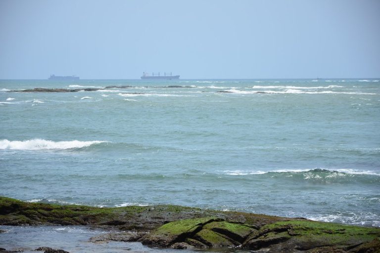 IRGC Commander Alireza Tangsiri Threatens Strait of Hormuz Closure
