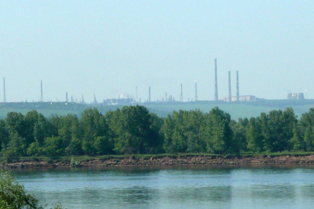 Ukraine Strikes Two Major Russian Oil Facilities, 1,500 km Away