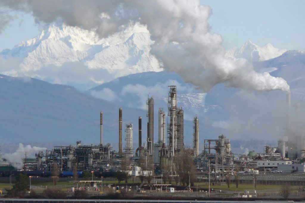 Ukraine escalates strikes on Russias oil infrastructure, eroding refining capacity