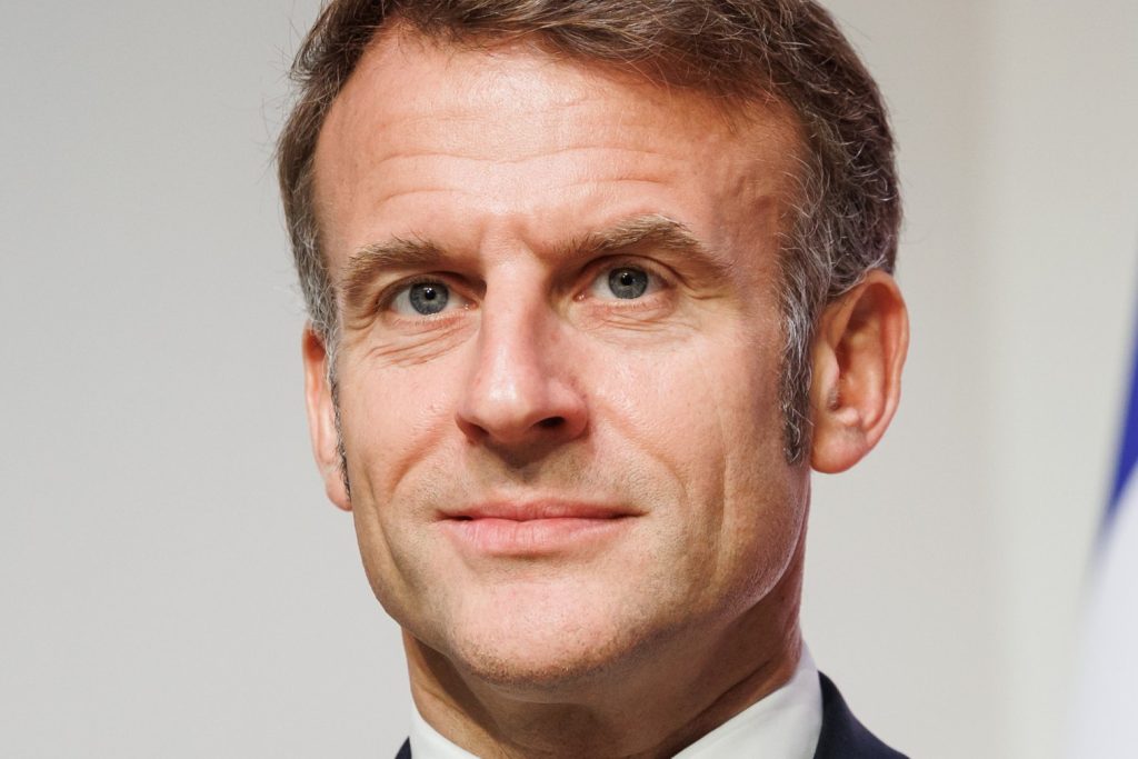 France to Ban Advertising for Fossil Fuels in Landmark Climate Law