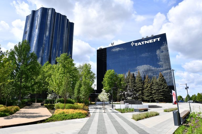 Tatneft CEO Nail Maganov’s Refinery Struck by Ukrainian Drone Strike