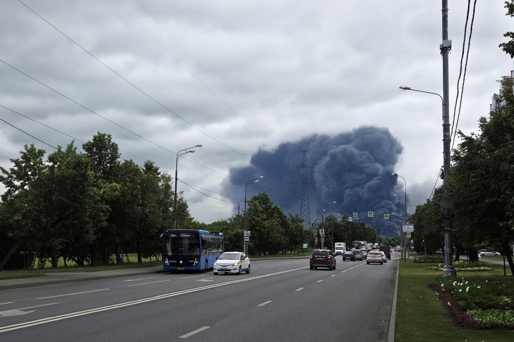 Ukraine Expands Drone Strikes on Russian Energy Sites