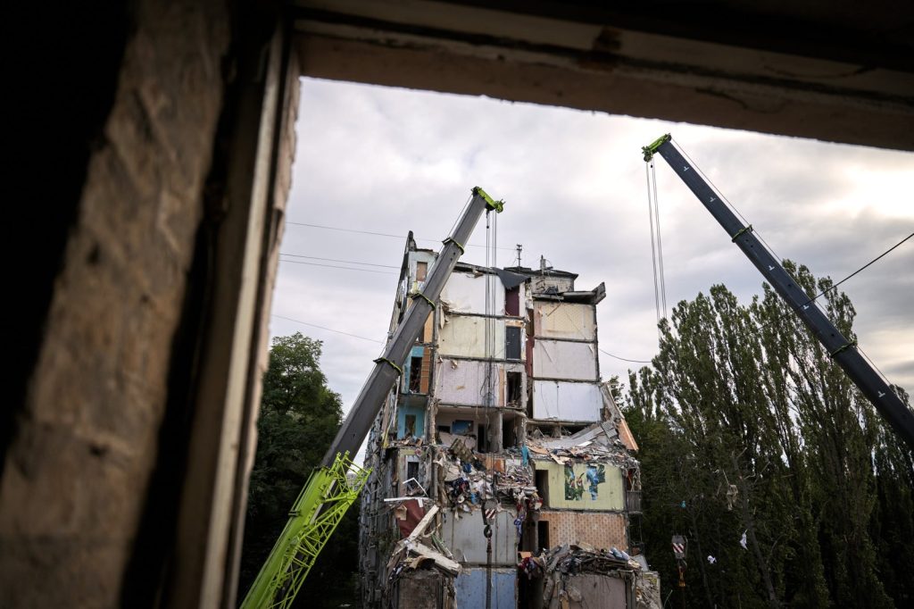 Russian strike on Kyiv wounds five healthcare workers, one critical