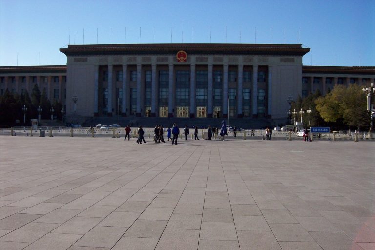 Zelensky: China Harshly Responded to Russian Nuclear Threats