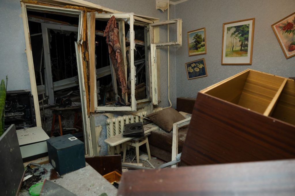 Drone Attack Disrupts Consumer Tech Retail in Kryvyi Rih