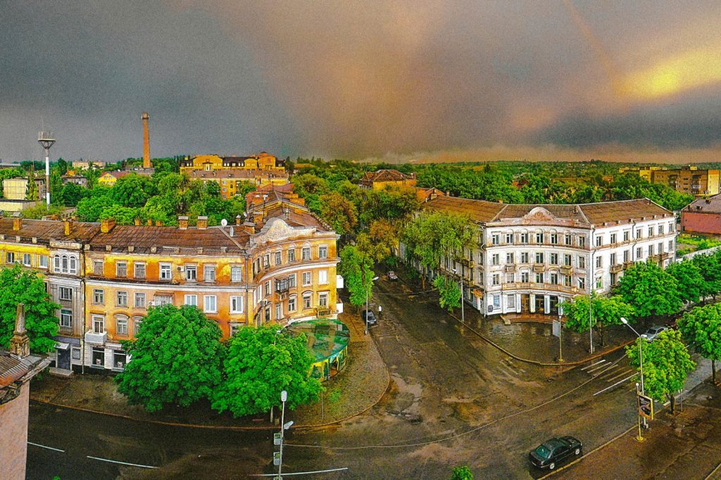 Russian Double-Tap Strike Kills 15 in Ukrainian Shopping Centre