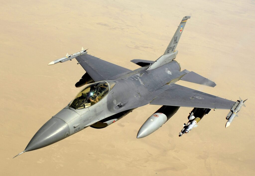 F 16 Fighting Falcon
