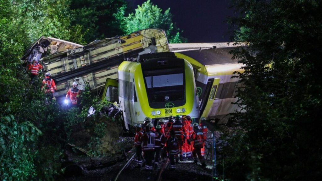 German Train Derails Killing Three And