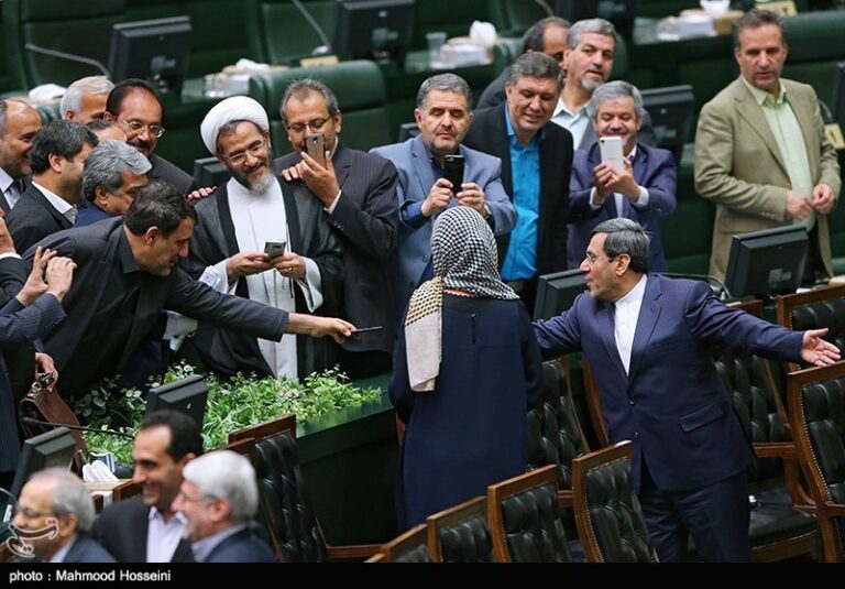 Iran Advances Bill to Ban US, Israeli Ships from Strait of Hormuz
