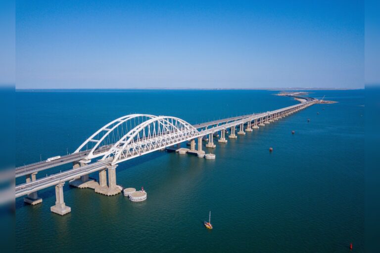 Kerch Strait Chokepoint Fuels Russia-Ukraine Naval Conflict