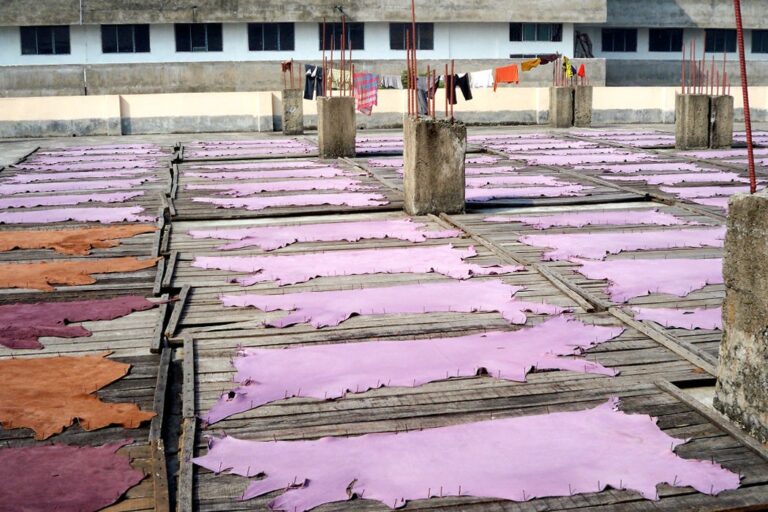 Three Workers Die Cleaning Clogged Drain at Kolkata Leather Complex