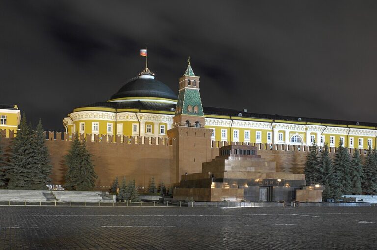 Putin Signs Decree for 150,000 Spring Conscripts